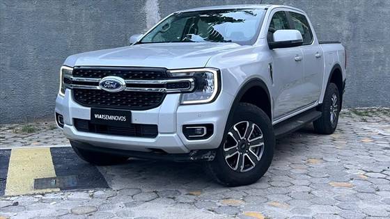FORD RANGER 3.0 V6 TURBO DIESEL CD XLT 4X4 AUTOMÁTICO FORD RANGER 3.0 V6 TURBO DIESEL CD XLT 4X4 AUTOMÁTICO